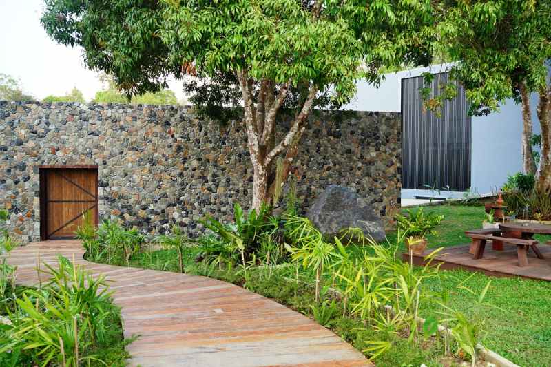 รายละเอียด บริษัท มองต์ เอทัวล์ จำกัด